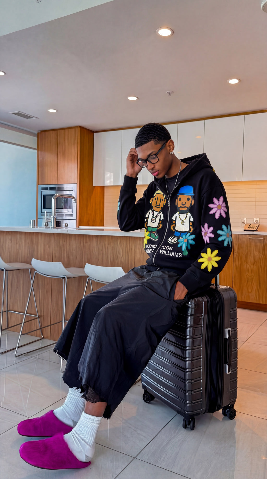 V2 Pharrell X Found Icon Hoodie 💛