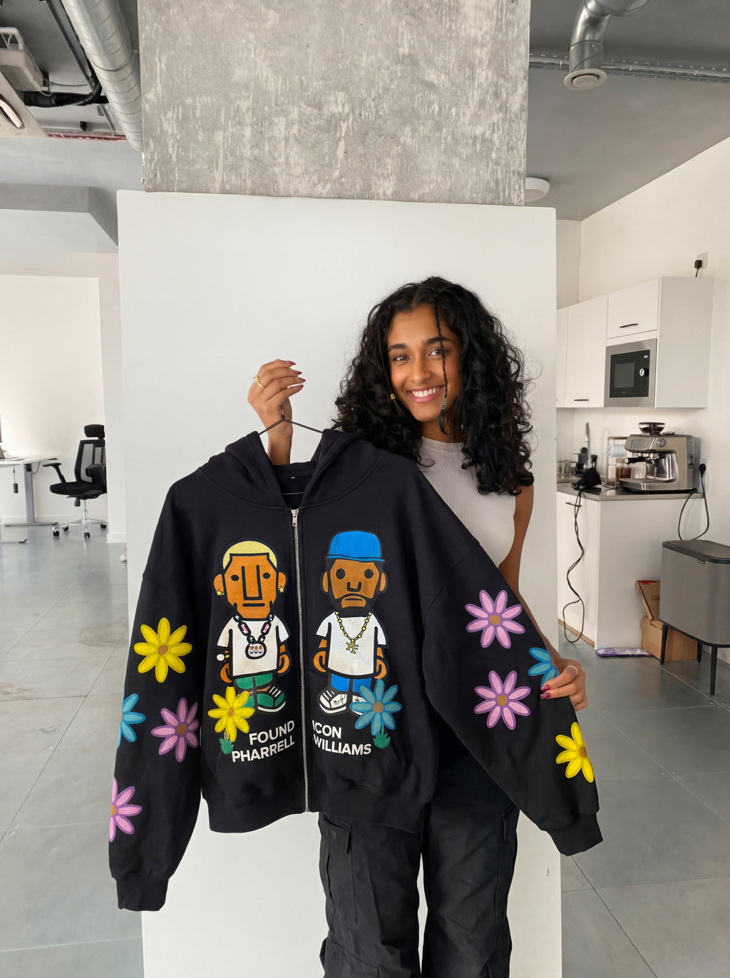 V2 Pharrell X Found Icon Hoodie 💛